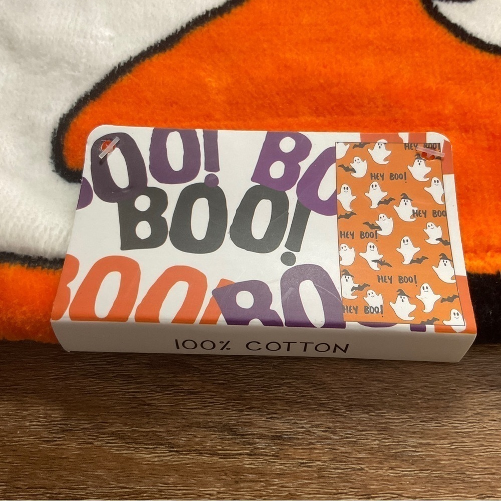 Halloween Towel Ghost Bathroom Boo OEKO-TEX Orange Black White Soft 28” W x 53”L - Picture 4 of 8